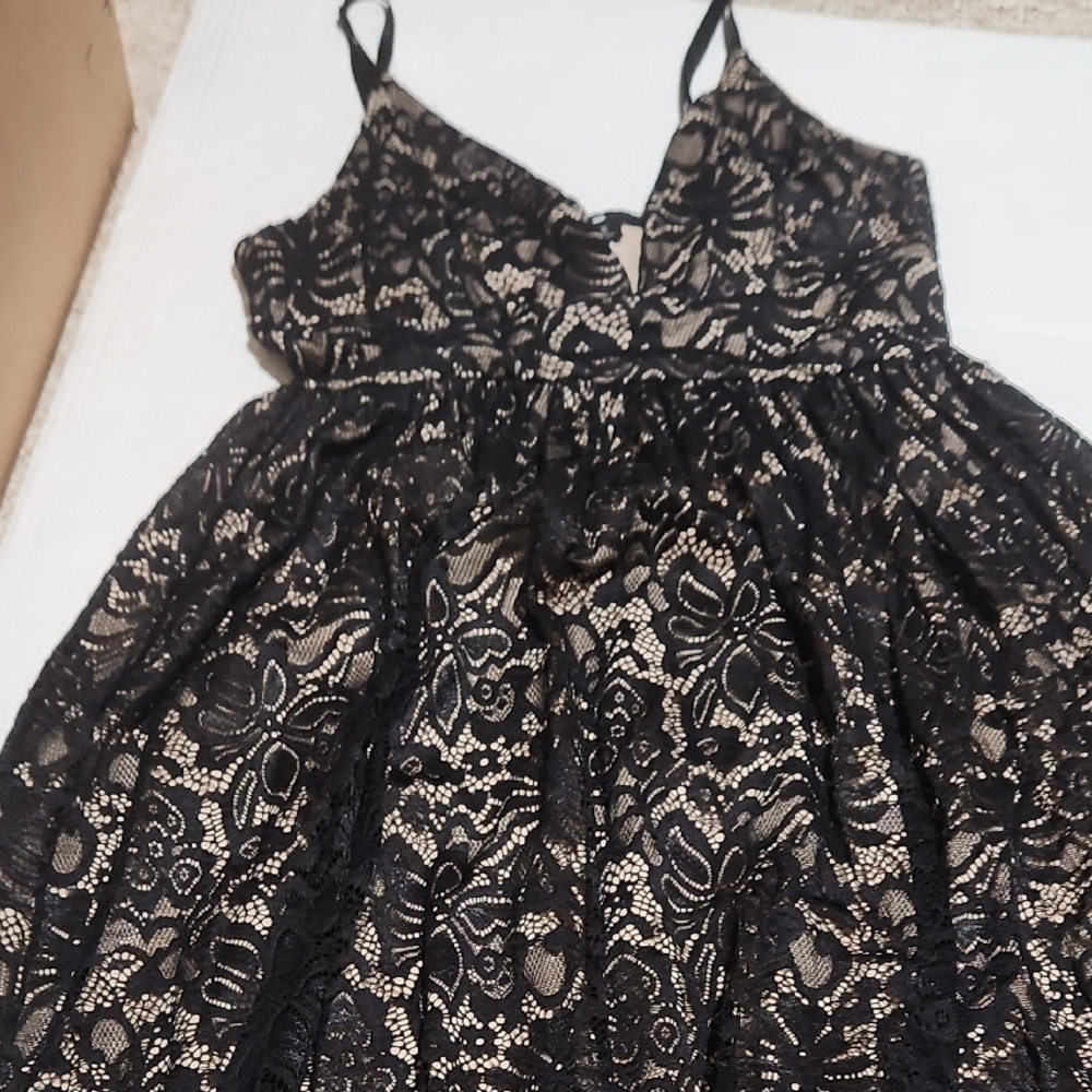 Elegant Black Lace Dress